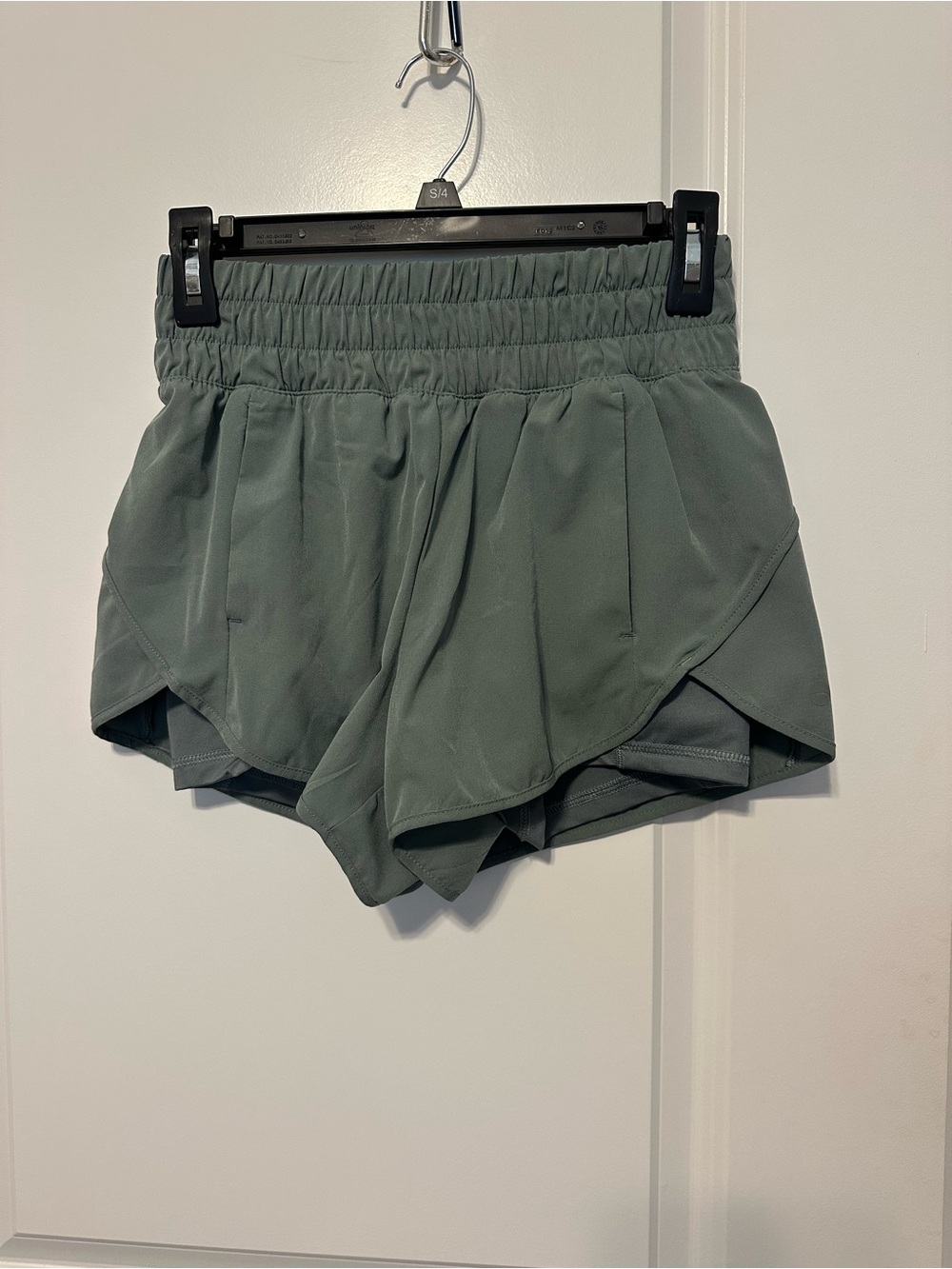 Women's Sage Green Athletic Double Lined Athletic Shorts size XS 0-2